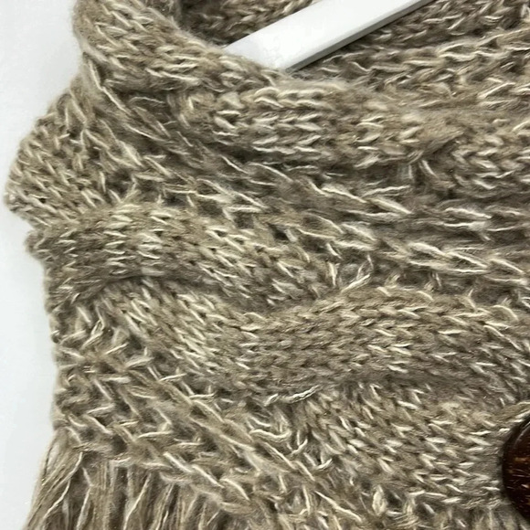 Neck warmer Light Brown Crossover Neckline Cable Knit Fringe Pullover Style EUC - Picture 4 of 8